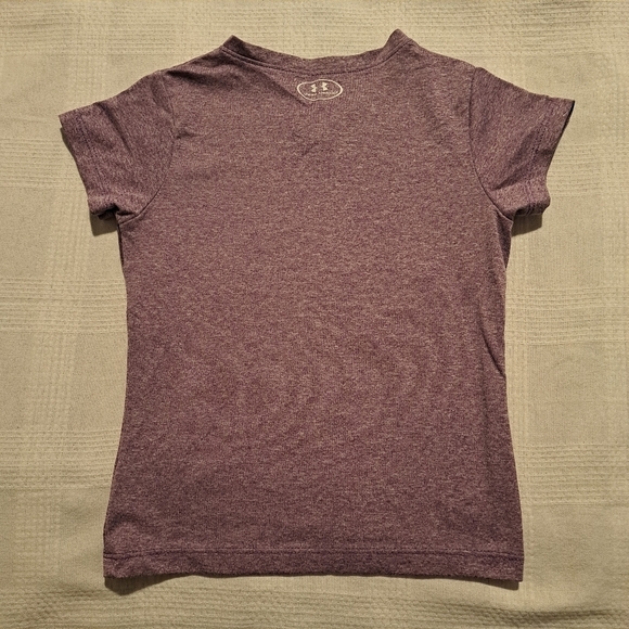 Under Armour girls size 4 2 tone purple shirt, logo is sparkly - Picture 6 of 6